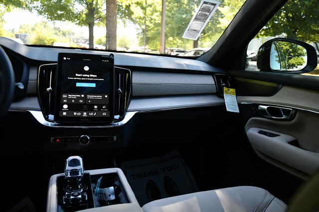 New 2027 Volvo XC90 B6 Plus AWD/4WD image 22