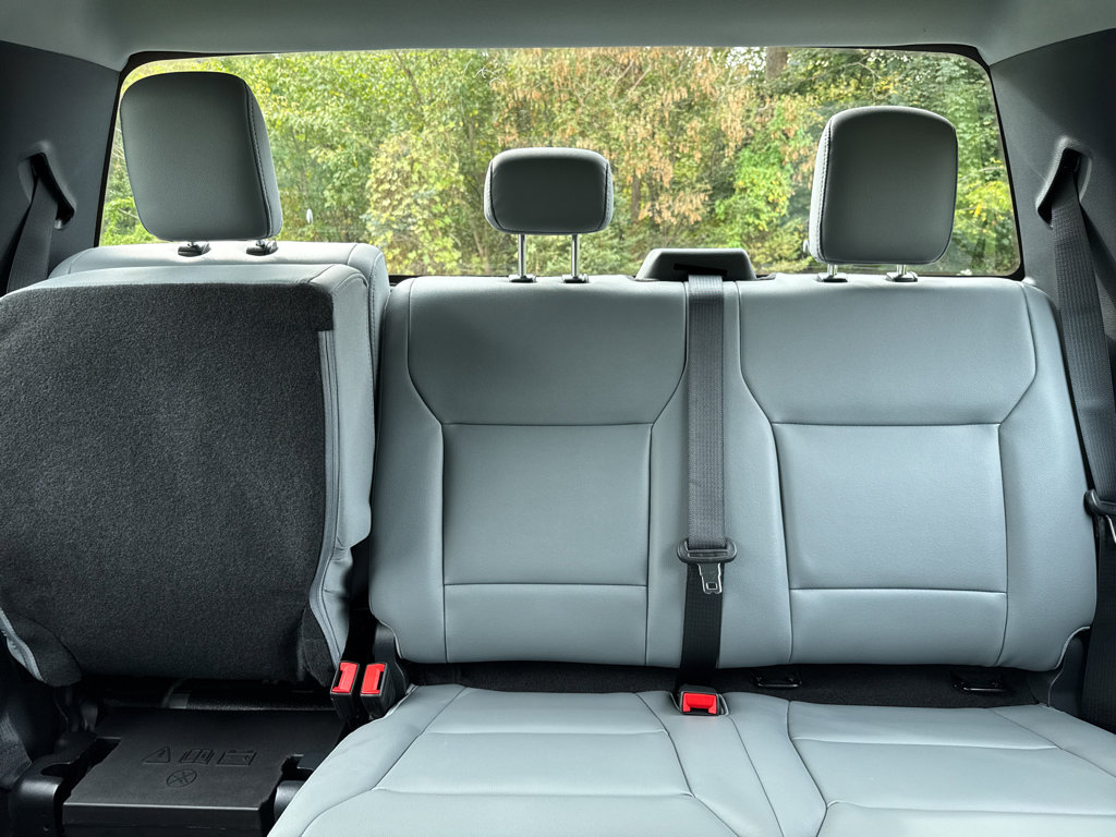 New 2026 Ford F250 XL w/ FX4 Off-Road Package image 4