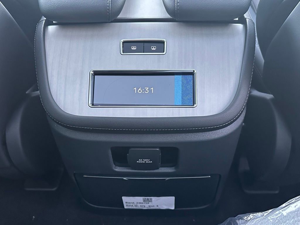 New 2025 Lincoln Navigator Reserve image 21