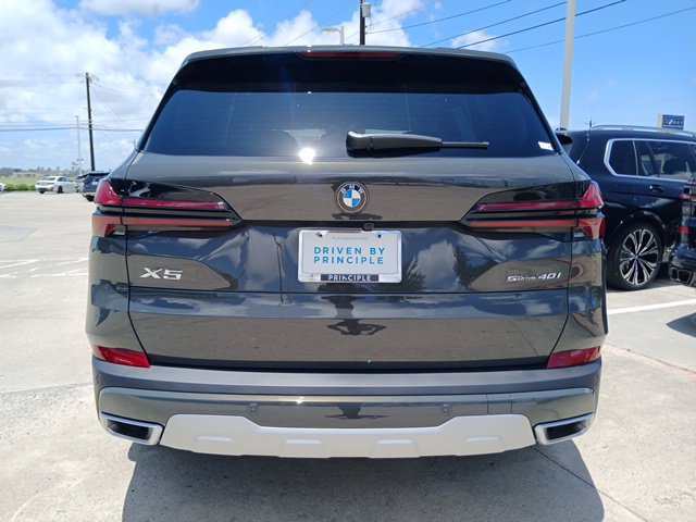 New 2026 BMW X5 sDrive40i w/ Climate Comfort Package RWD image 8