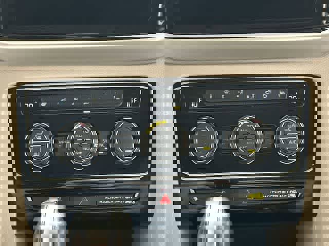 Certified 2023 Volkswagen Atlas SE image 15