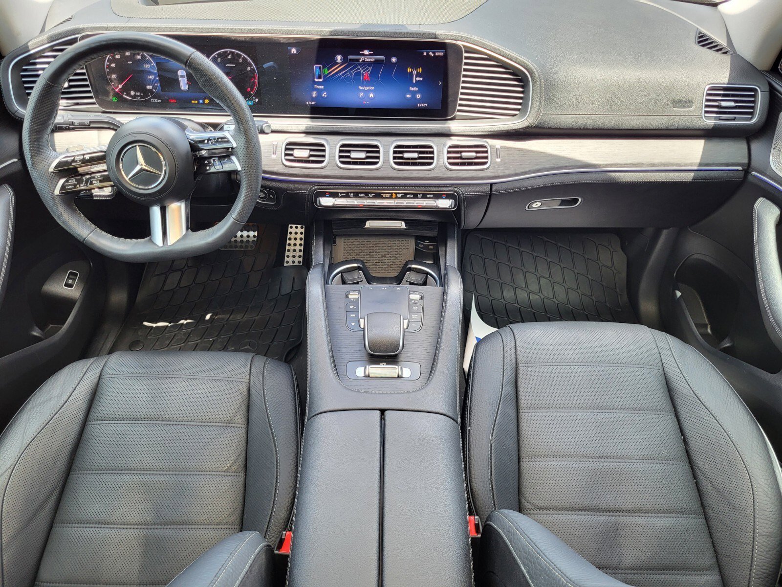 Used 2024 Mercedes-Benz GLS 580 4MATIC image 12