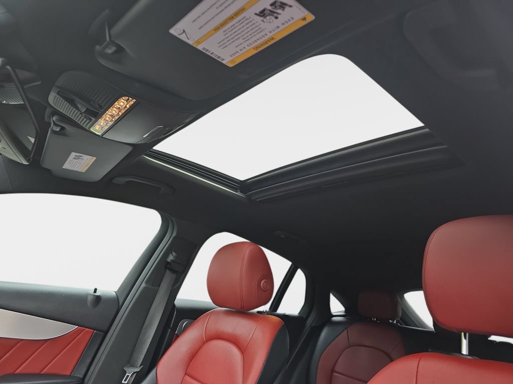 Used 2019 Mercedes-Benz GLC 300 4MATIC Coupe image 33