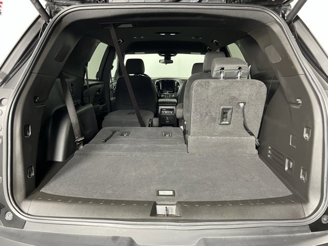 Used 2022 Chevrolet Traverse LT image 28