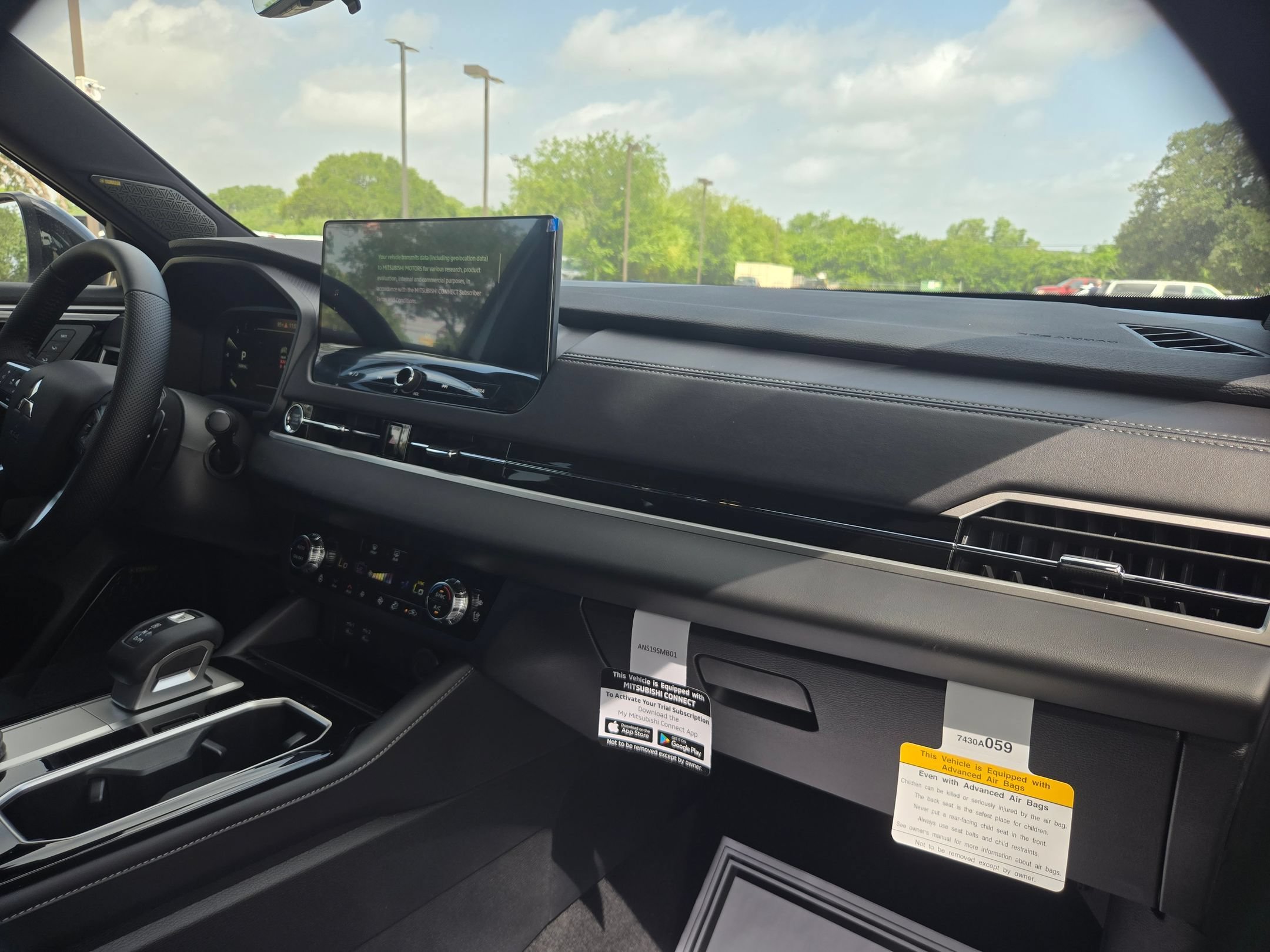 New 2026 Mitsubishi Outlander SEL Black Edition FWD image 21