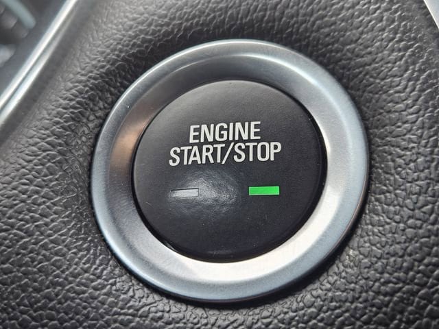 Used 2023 Chevrolet Traverse LT image 54