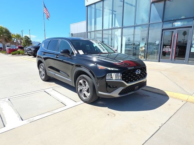 Used 2023 Hyundai Santa Fe SE AWD/4WD image 2
