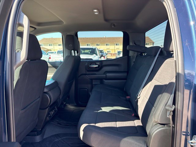 Used 2022 Chevrolet Silverado 1500 LT AWD/4WD image 35