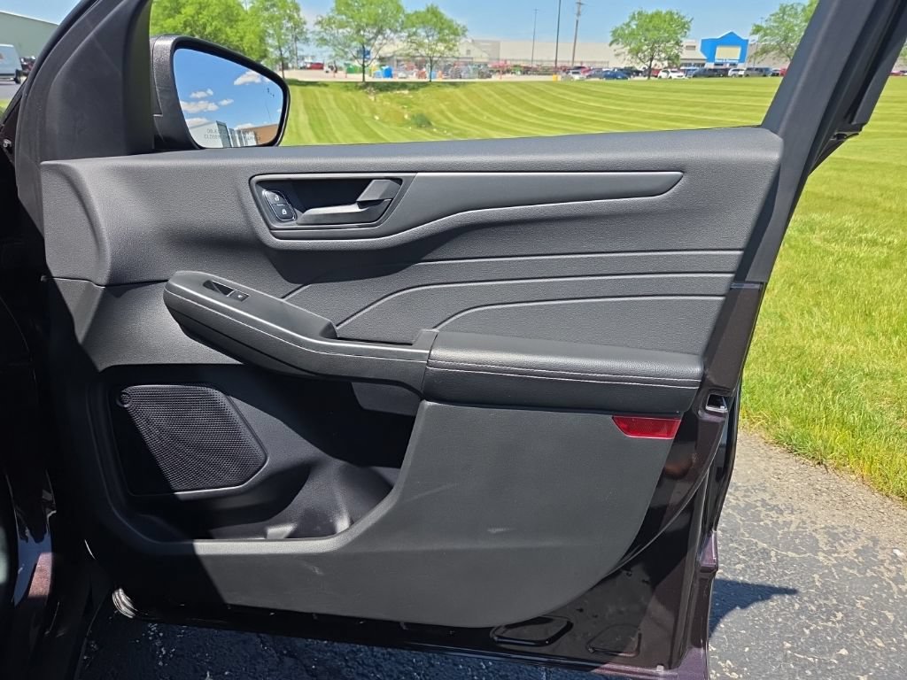 Used 2023 Ford Escape Active AWD/4WD image 26