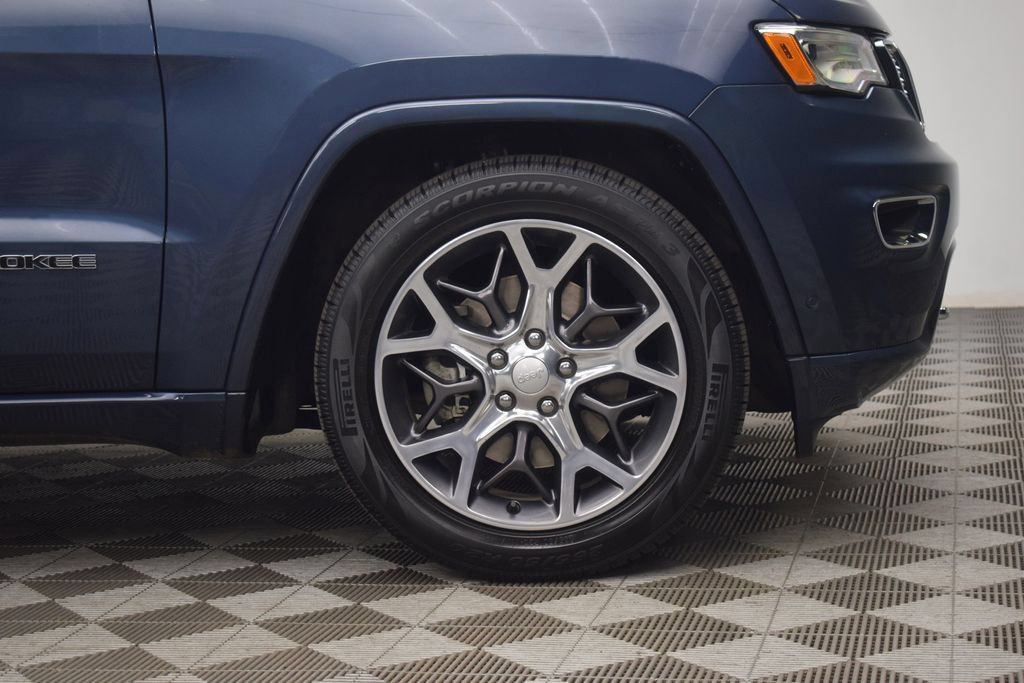 Used 2021 Jeep Grand Cherokee Overland AWD/4WD image 35