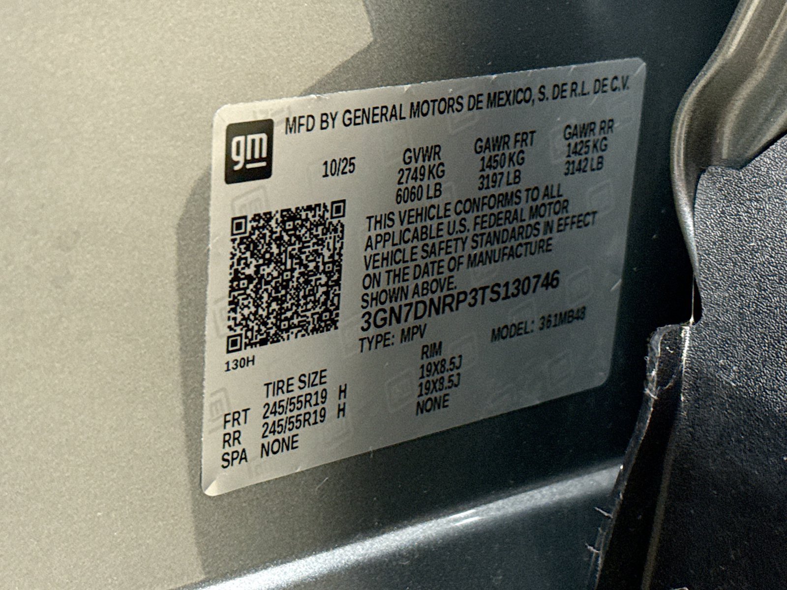 New 2026 Chevrolet Equinox EV LT FWD image 36