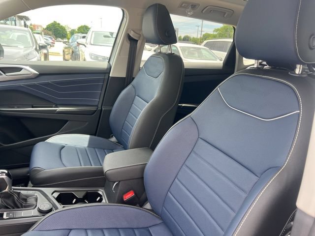 New 2026 Volkswagen Taos SEL AWD/4WD image 7