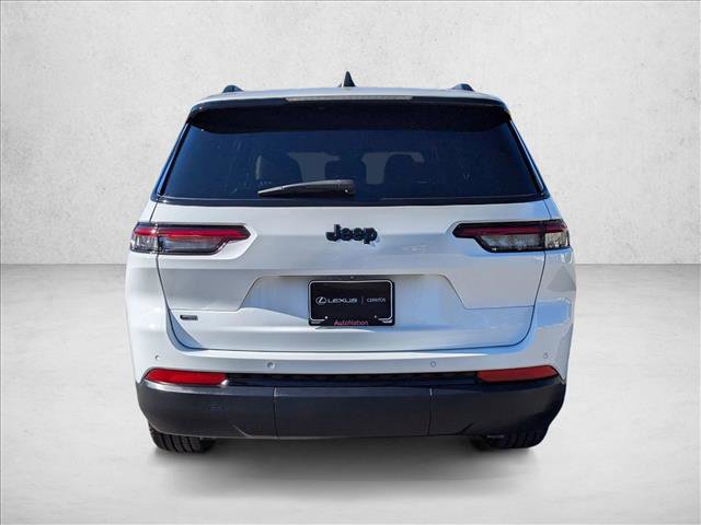 Used 2022 Jeep Grand Cherokee L Laredo image 7