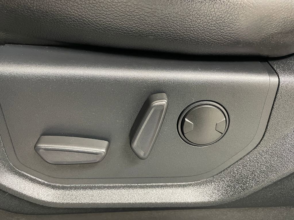 Used 2020 Ford F150 Lariat image 18