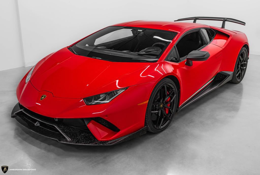 Used 2018 Lamborghini Huracan Performante AWD/4WD image 17