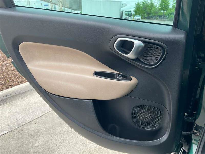 Used 2014 FIAT 500L Lounge FWD image 87