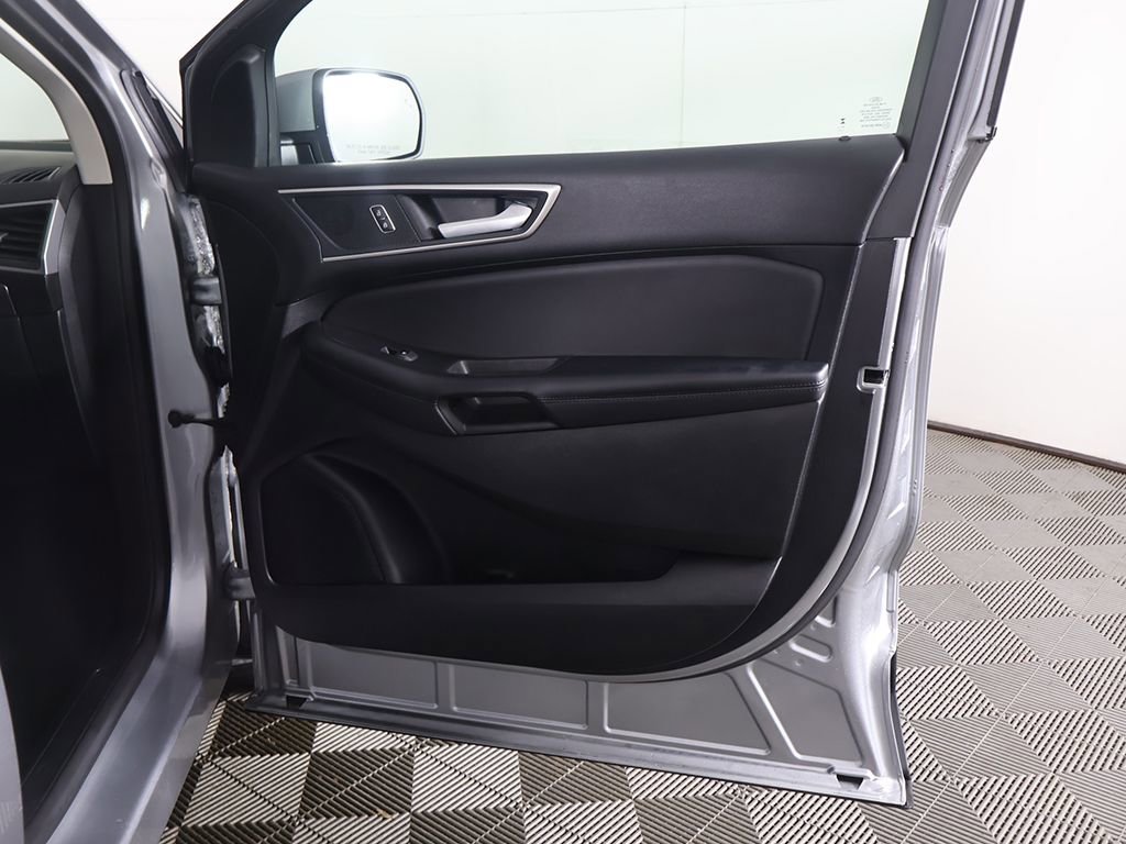 Used 2024 Ford Edge SEL w/ Convenience Package image 20