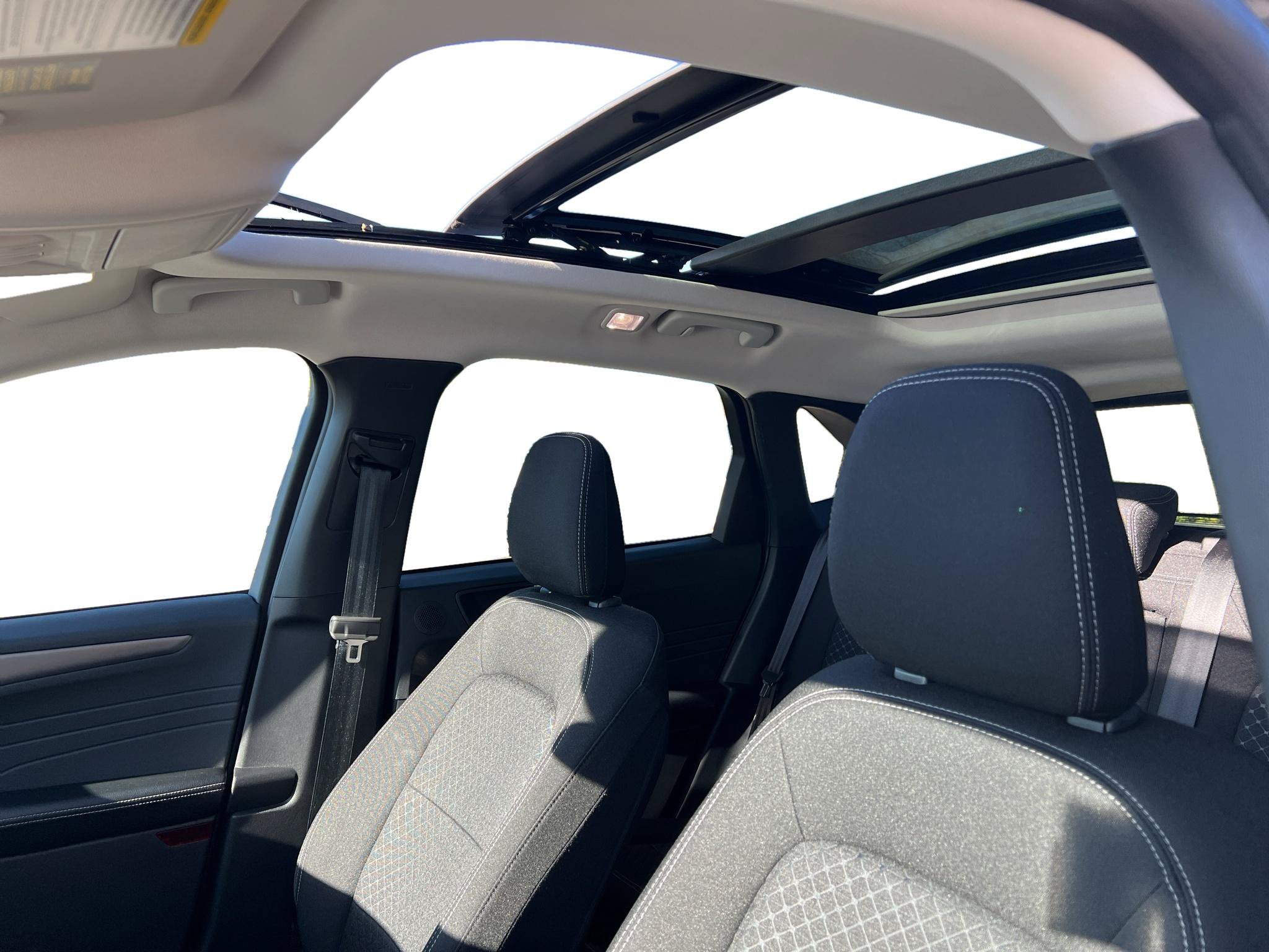 Certified 2025 Ford Escape Active w/ Active Premium Tech Pack AWD/4WD image 15