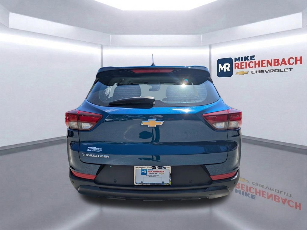 Used 2021 Chevrolet TrailBlazer LS FWD image 5