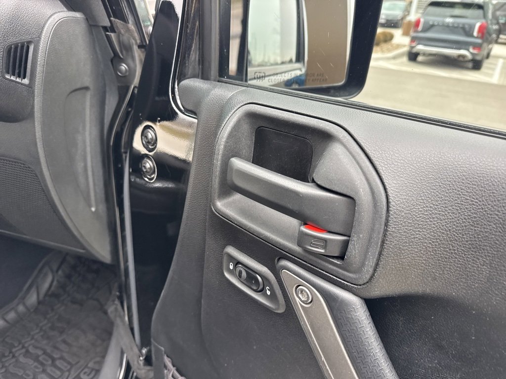 Used 2015 Jeep Wrangler Unlimited Sport w/ Quick Order Package 24S image 27