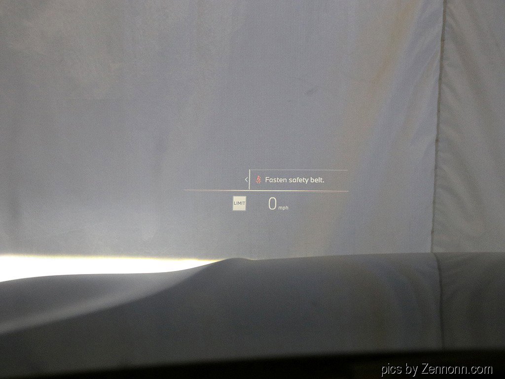 Used 2025 BMW 330i xDrive Sedan w/ Premium Package image 18