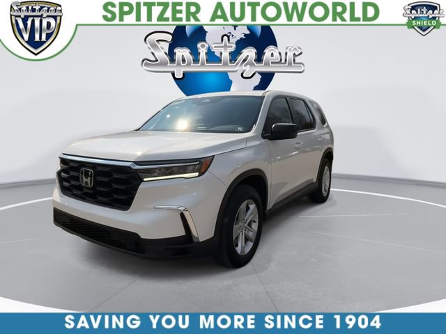 Used 2023 Honda Pilot LX image 4