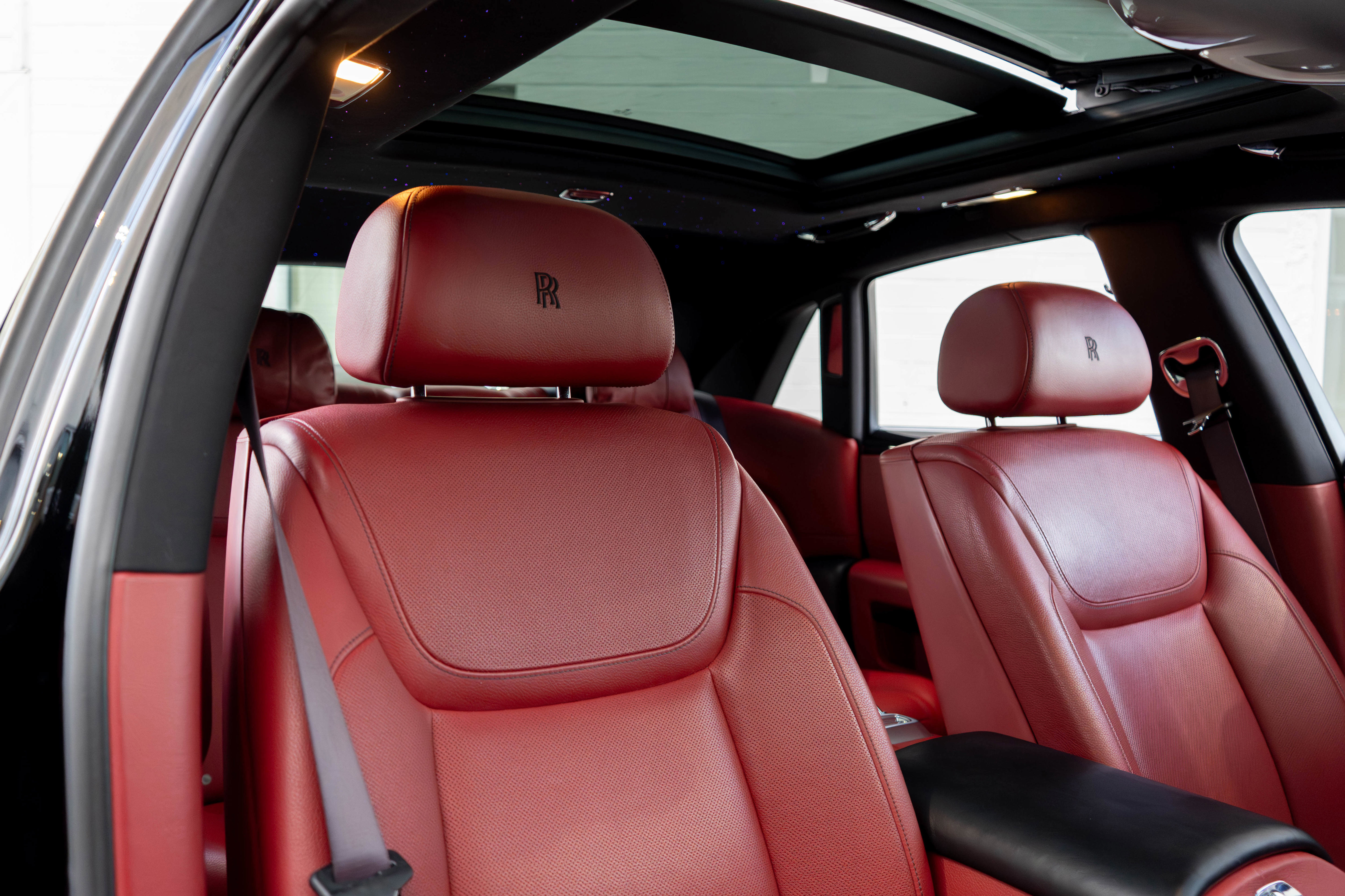 Used 2016 Rolls-Royce Ghost image 39