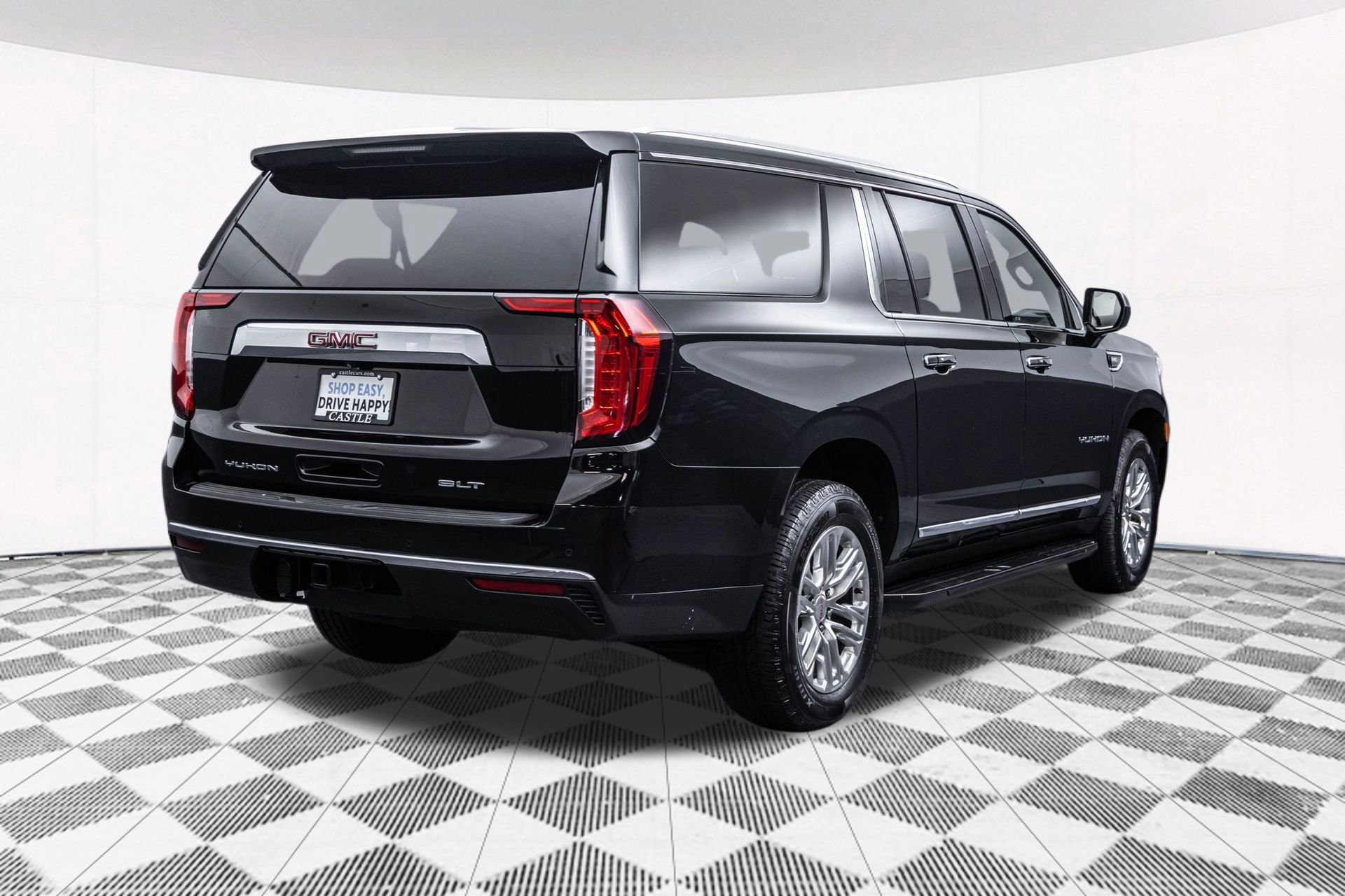 Used 2021 GMC Yukon XL SLT image 12