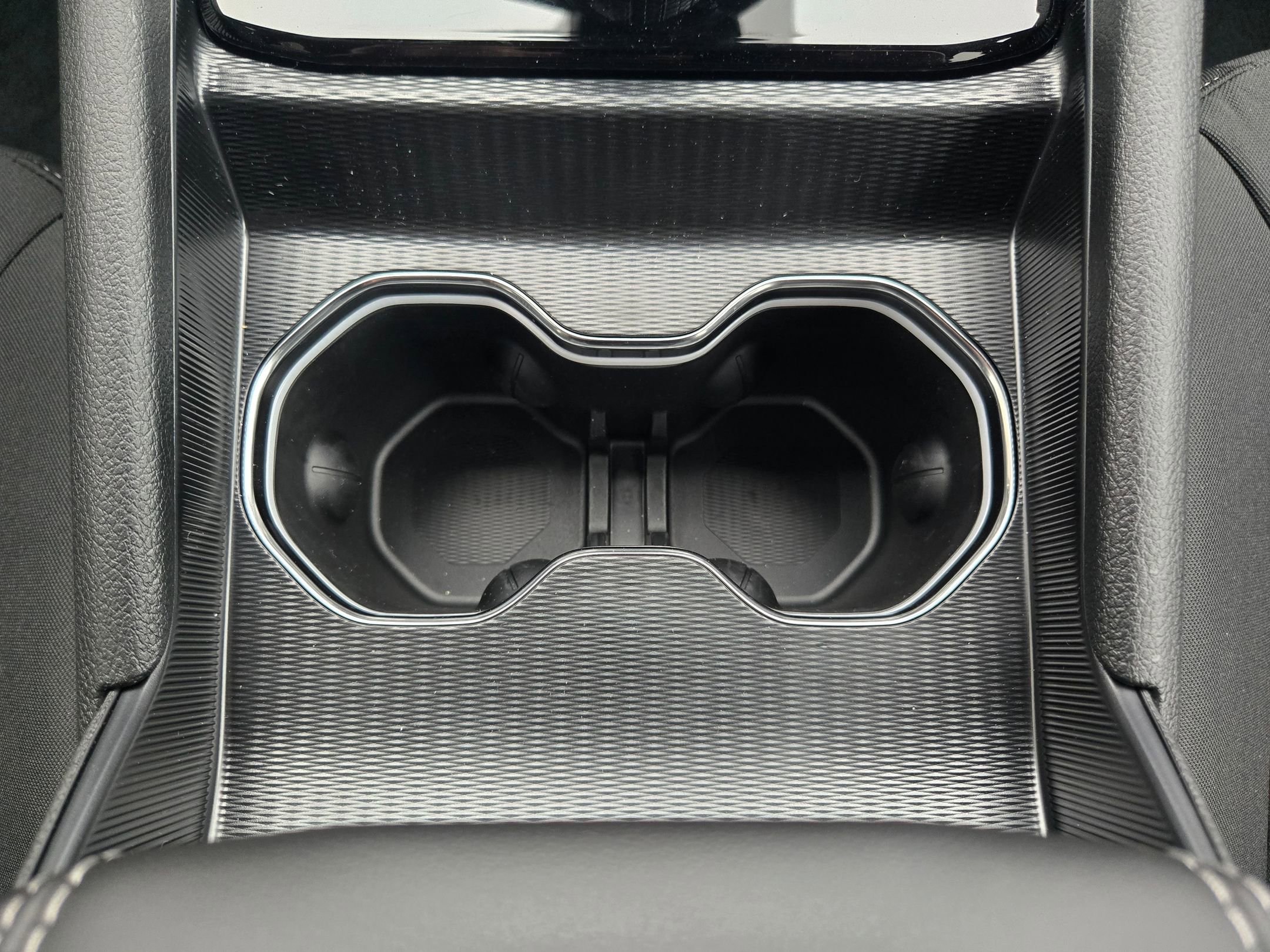 New 2025 Jeep Grand Cherokee Laredo w/ Trailer Tow Package image 12