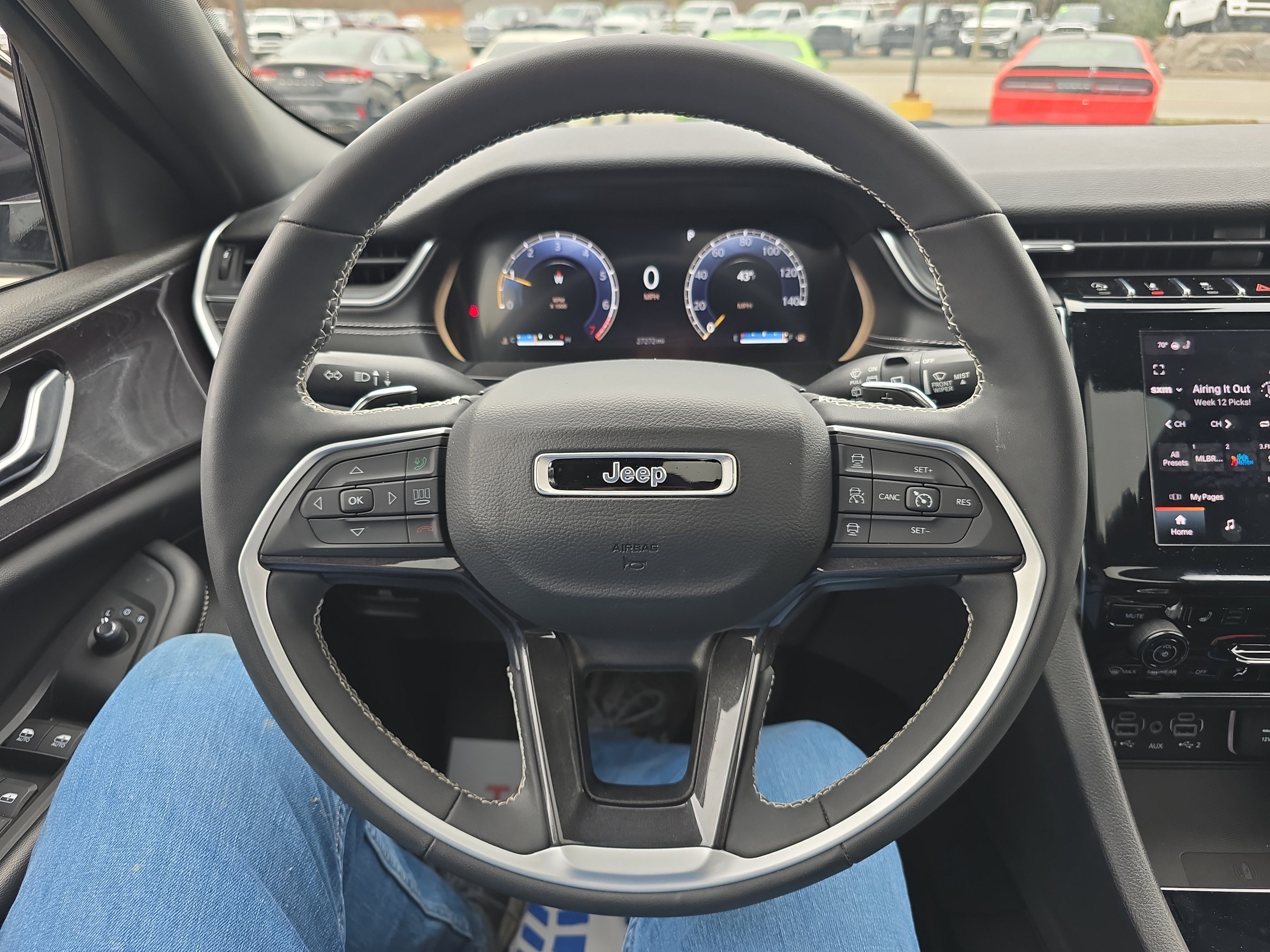 Used 2023 Jeep Grand Cherokee Altitude image 20