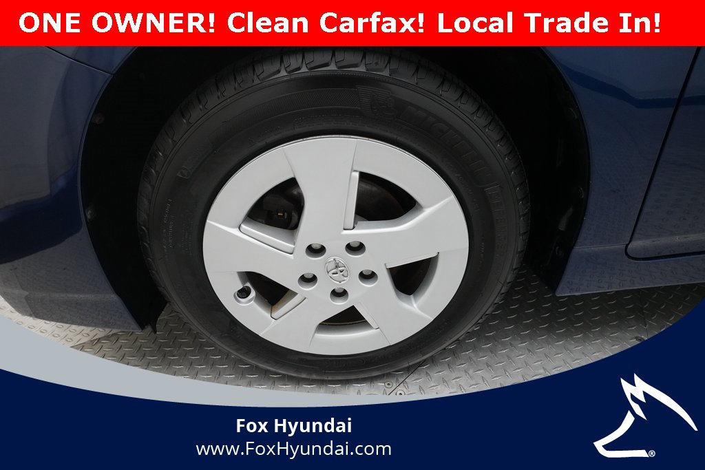Used 2011 Toyota Prius Five image 25