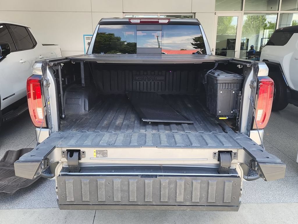 Certified 2022 GMC Sierra 1500 SLT w/ SLT Premium Plus Package AWD/4WD image 26