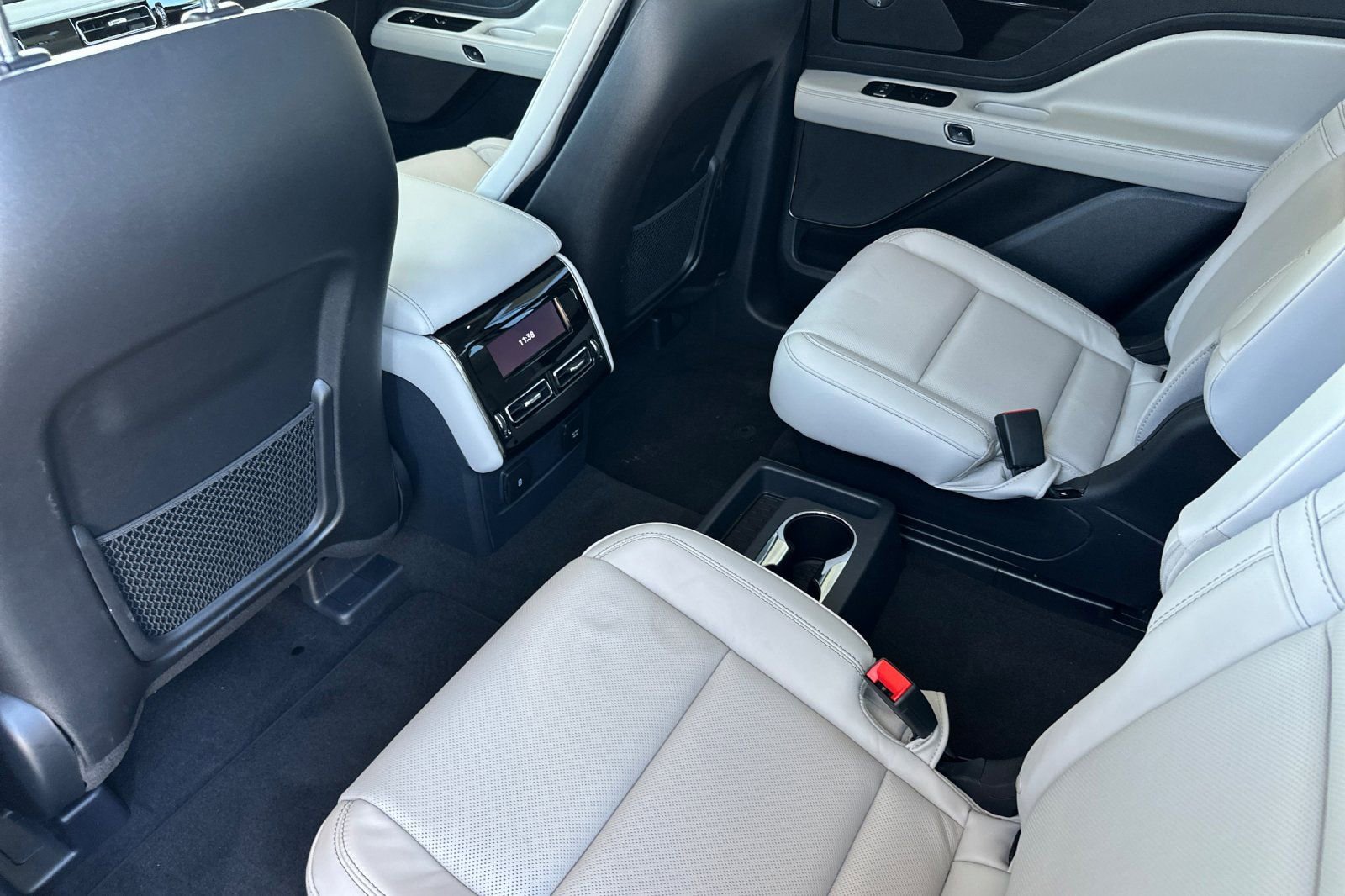 New 2026 Lincoln Aviator Reserve image 11