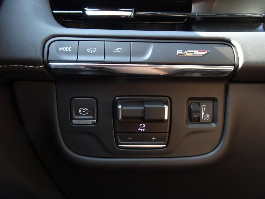 Used 2023 Cadillac Escalade V w/ LPO, ONYX Package AWD/4WD image 22