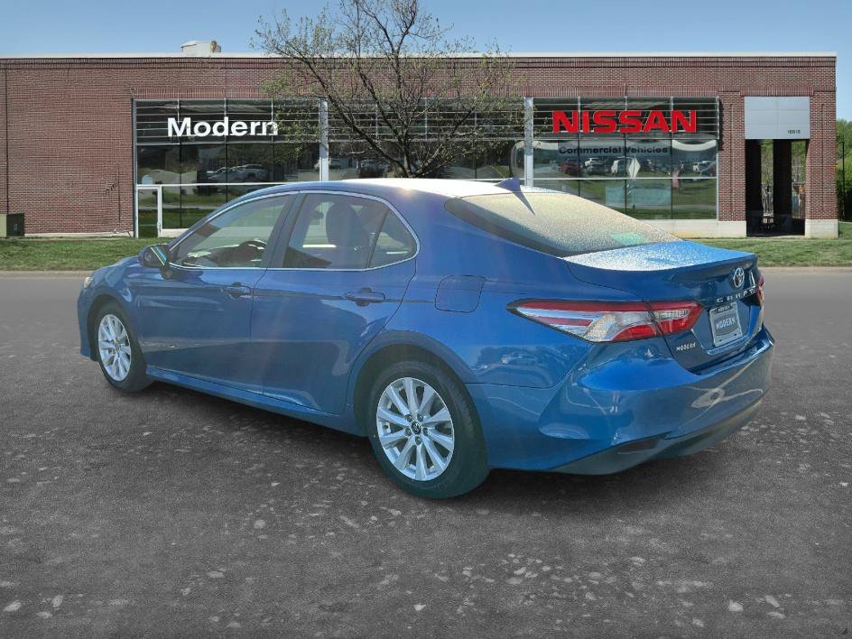 Used 2020 Toyota Camry LE FWD image 2