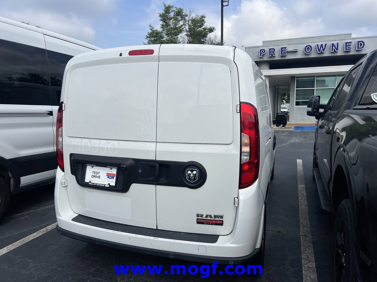 Used 2022 RAM ProMaster City Tradesman FWD image 3