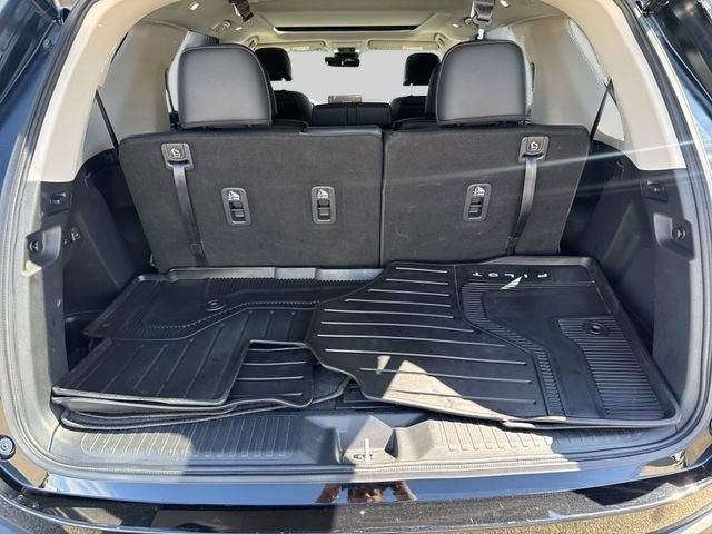 Used 2024 Honda Pilot Elite image 15