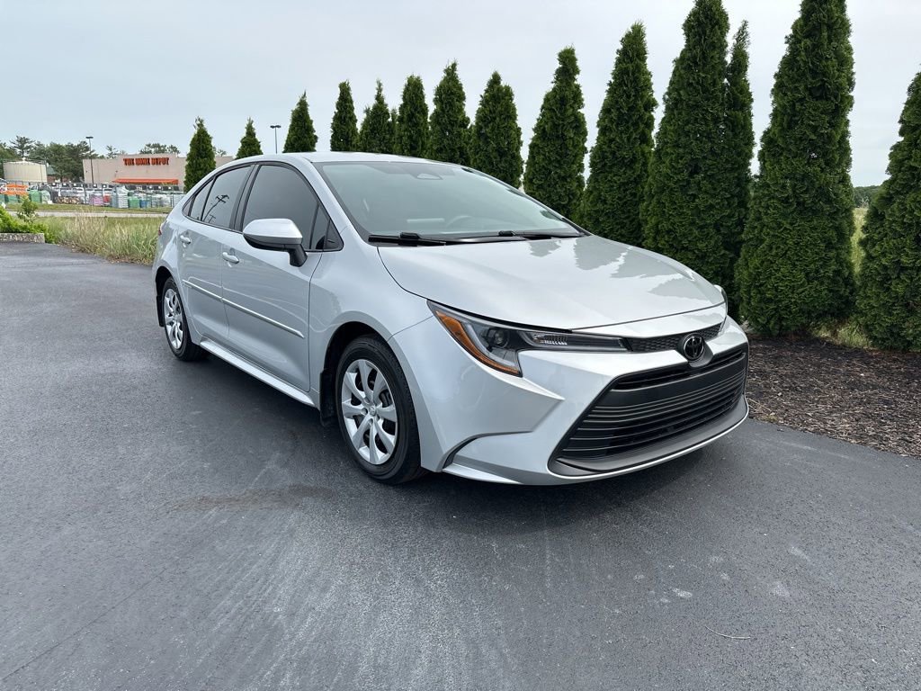 Certified 2024 Toyota Corolla LE FWD image 2