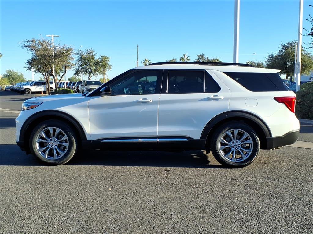 Certified 2022 Ford Explorer XLT w/ Equipment Group 202A image 2