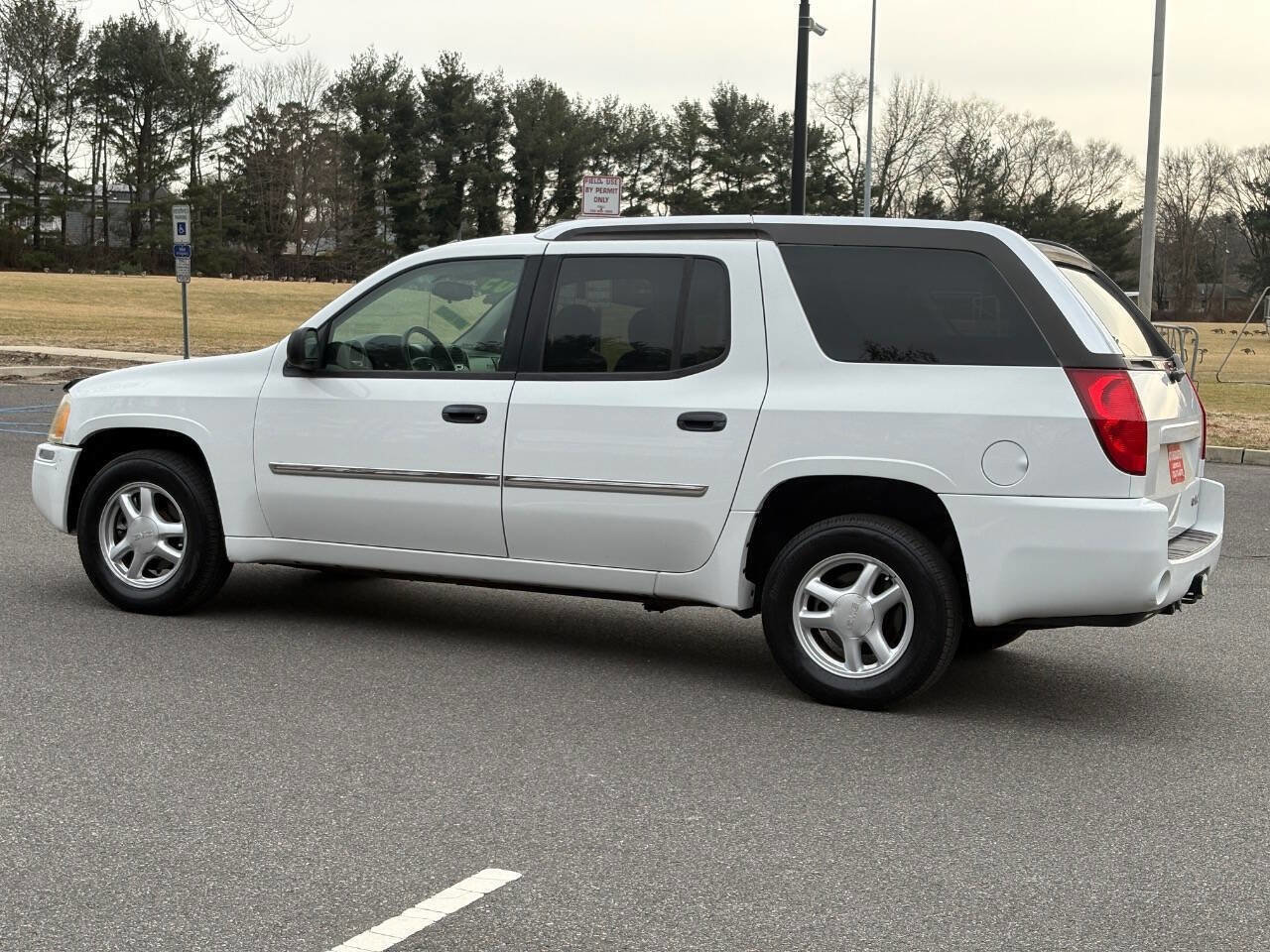 Used 2005 GMC Envoy XUV SLE AWD/4WD image 10