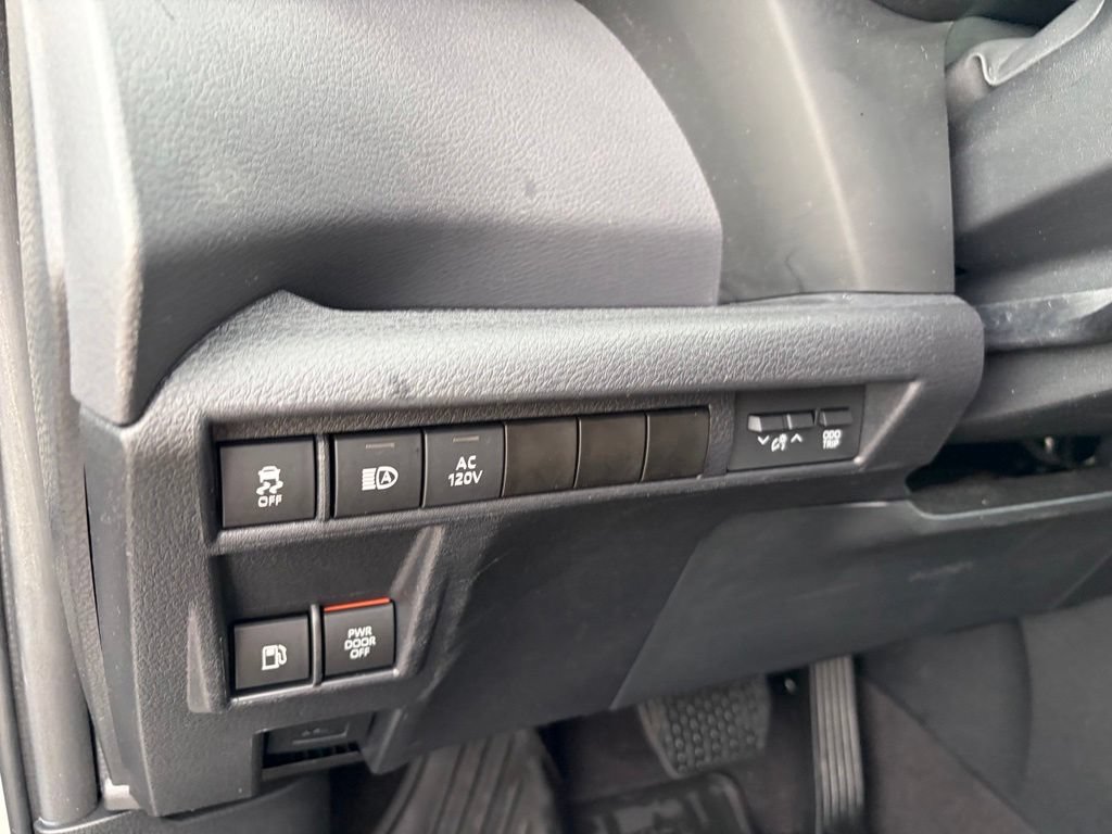 Used 2023 Toyota Sienna XSE w/ XSE Plus Package AWD/4WD image 27
