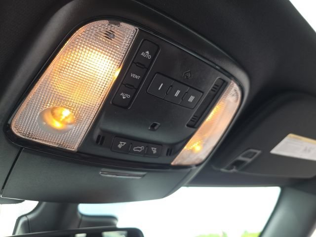 Used 2024 Dodge Durango GT AWD/4WD image 27