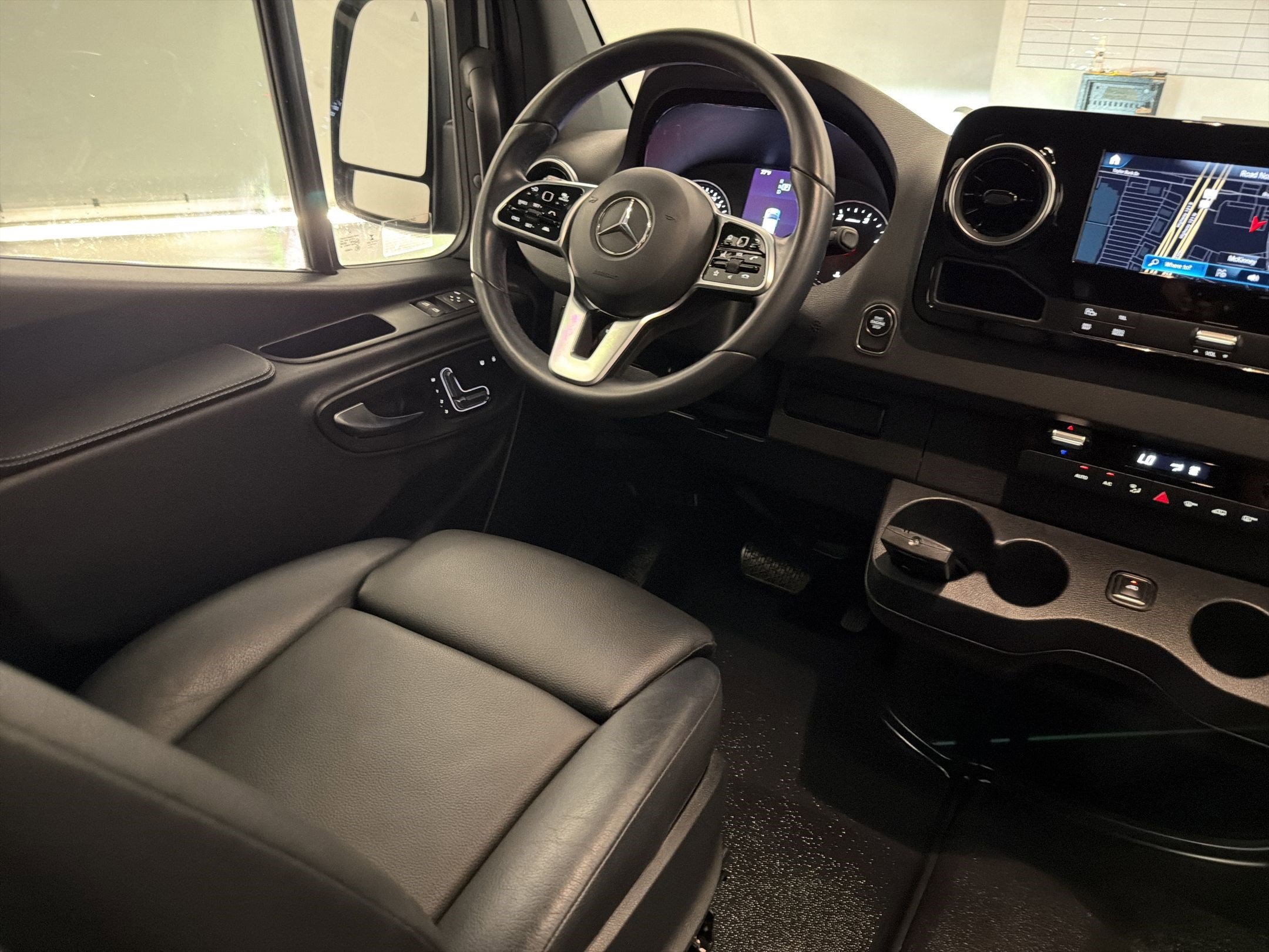 Used 2022 Mercedes-Benz Sprinter 3500 image 27