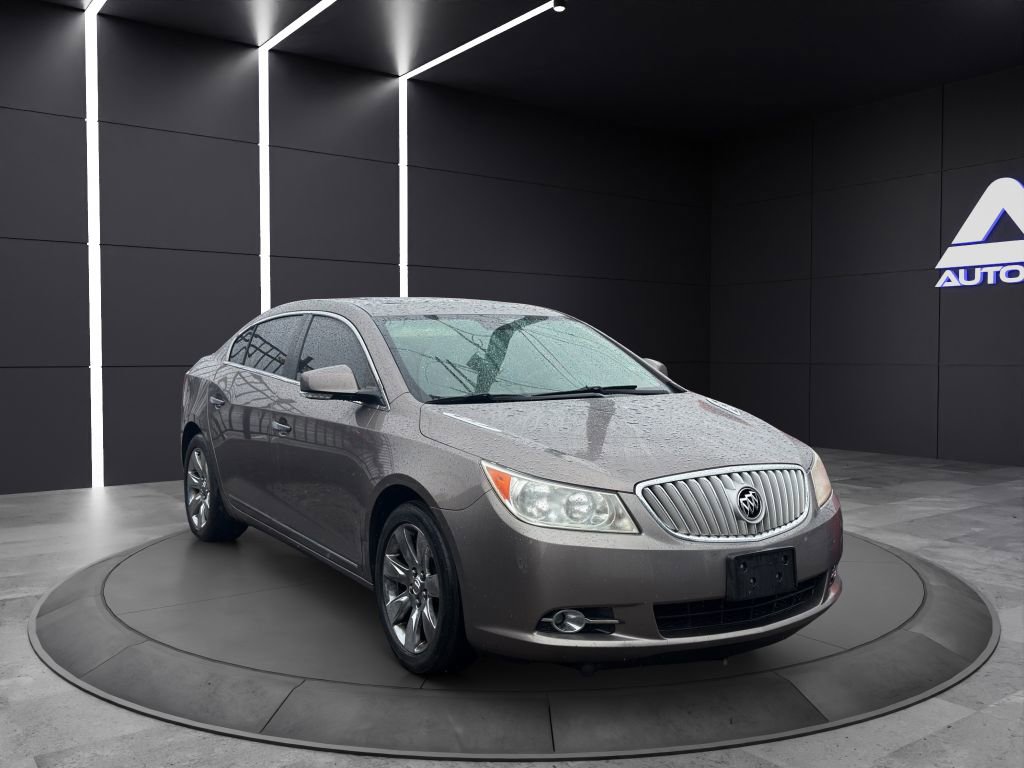 Used 2011 Buick LaCrosse CXL image 2