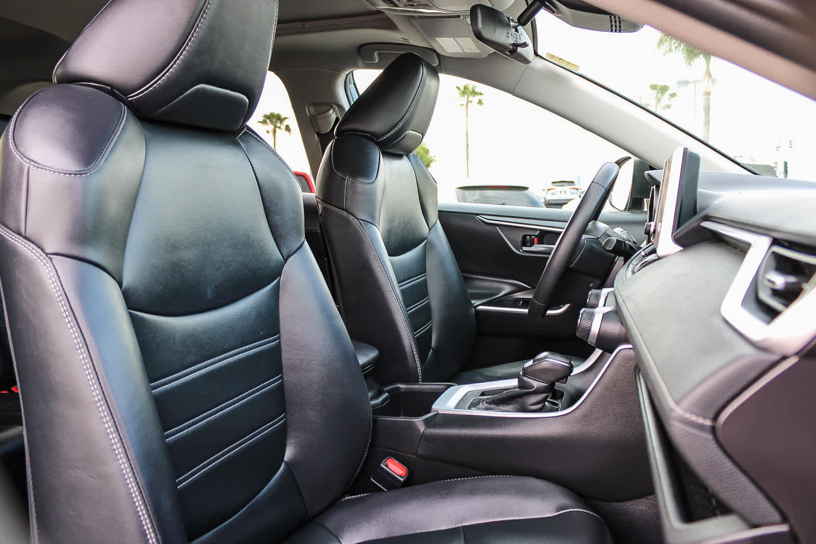 Used 2024 Toyota RAV4 XLE Premium image 16