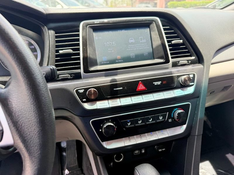 Used 2019 Hyundai Sonata SE FWD image 21