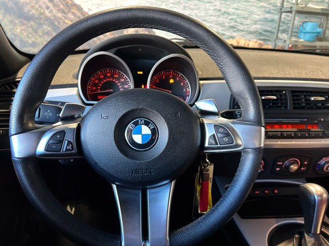 Used 2008 BMW Z4 3.0si RWD image 46