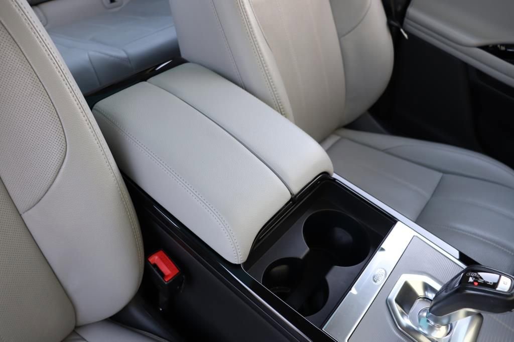 Used 2021 Land Rover Range Rover Evoque S image 54