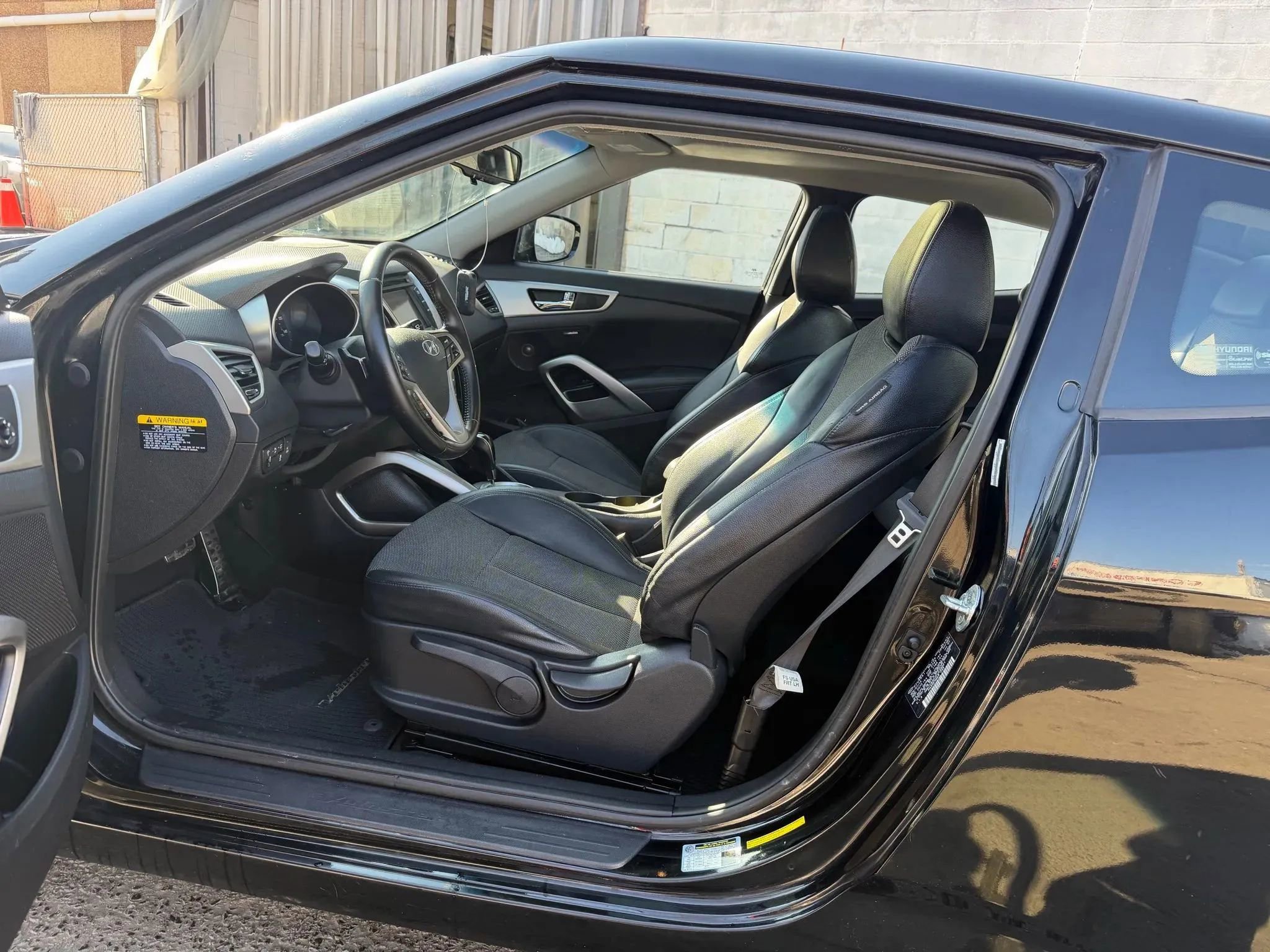 Used 2015 Hyundai Veloster w/ Option Group 03 image 26