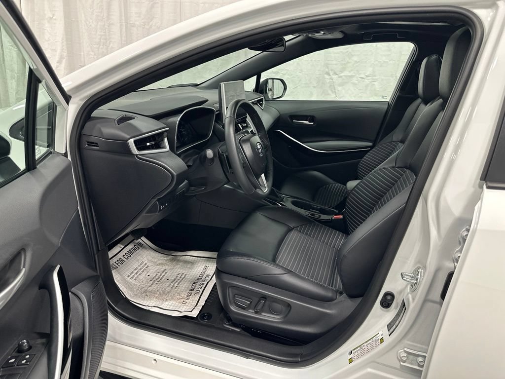Used 2026 Toyota Corolla XSE FWD image 10